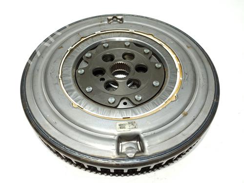 Koło zamachowe MERCEDES-BENZ A-CLASS (W177) A 200 (177.087) | BP30653106M101 