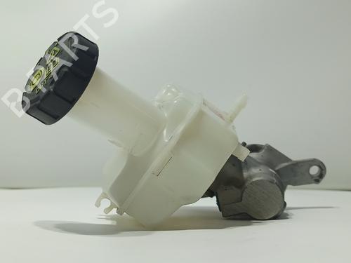 Brake master cylinder RENAULT CLIO V (B7_) 1.0 TCe 100 (B7MT) | BP15942477M77