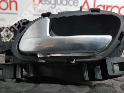 Used Front left interior door handle CITROËN C3 Picasso (SH_) 1.6 BlueHDi 100 (99 hp) 3282360