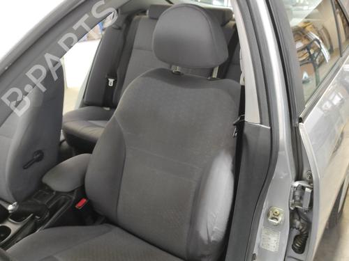 Left front seat NISSAN PRIMERA Hatchback (P12) 1.6 (109 hp) 17631048