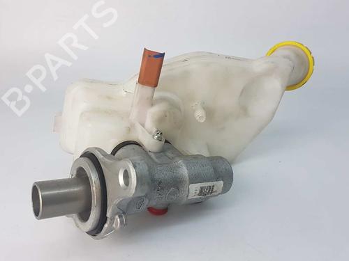 Used Brake master cylinder CITROËN C4 CACTUS 1.6 BlueHDi 100 (99 hp) 4020029