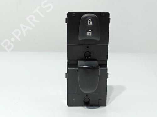 Used Right front window switch NISSAN QASHQAI II SUV (J11, J11_) 1.5 dCi (110 hp) 15383739