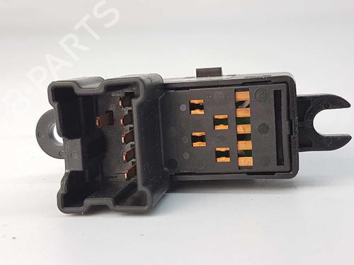Right front window switch NISSAN PATHFINDER III (R51) | BP4564867I26