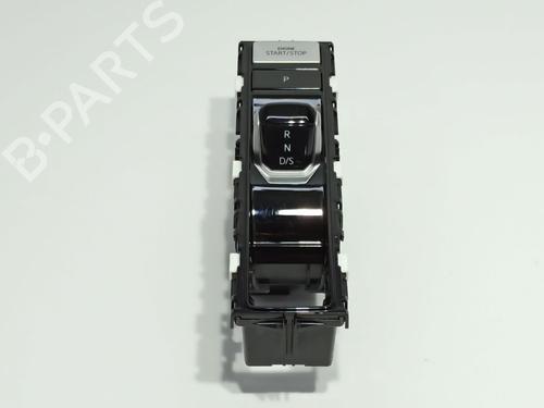 Used Shift knob Shift knob VW GOLF VIII (CD1, DA1) 1.4 GTE Plug-in Hybrid (245 hp) 40107849 40107849