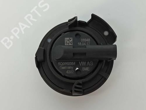 Electronic sensor AUDI A3 Sportback (8VA, 8VF) 1.4 TSI | BP10375919M84 