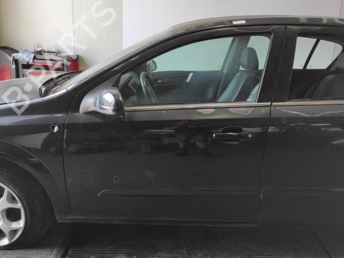Left front door OPEL ASTRA H GTC (A04) 1.8 (L08) BP26876399C2