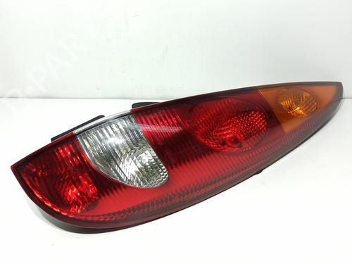 Used Right taillight NISSAN ALMERA TINO (V10) 2.2 dCi (115 hp) 23207956