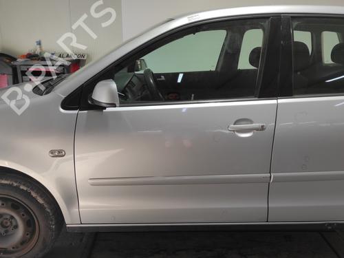Left front door VW POLO IV (9N_, 9A_) 1.4 16V BP29345360C2