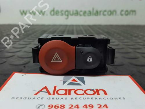 Used Warning switch RENAULT TWINGO III (BCM_, BCA_) 0.9 TCe 90 (BCM9, BCM2) (90 hp) 6628339