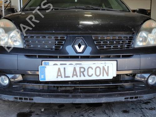Używane Zderzak przedni RENAULT CLIO II (BB_, CB_) 1.2 16V (BB05, BB0W, BB11, BB27, BB2T, BB2U, BB2V, CB05,... (75 hp) 23084842