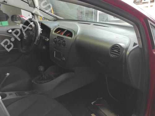 Venstre bak utvendig håndtak SEAT LEON (1P1) 1.9 TDI | BP26726220C130 