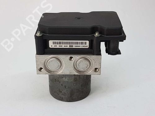ABS pump RENAULT MEGANE II Saloon (LM0/1_) 1.5 dCi (LM02, LM13, LM2A) | BP5620524M43 