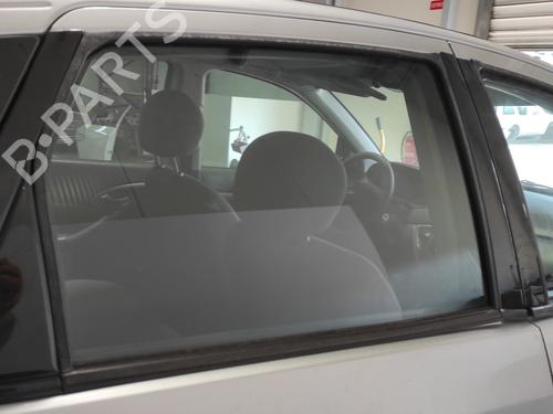 Dør rude højre bagtil FORD FOCUS I (DAW, DBW) 1.8 TDCi BP29345403C21