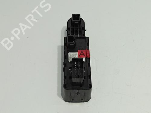 Left front window switch PEUGEOT 3008 II SUV (MC_, MR_, MJ_, M4_) 1.5 BlueHDi 130 | BP17761794I27