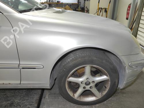 right-front-fenders-mercedes-benz-c-class-w203-2000-2001-2002-2003-2004-2005-2006-2007-35945894 main image