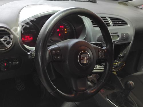 Brugte SEAT LEON (1P1) 2.0 TDI 16V (140 hp) 4282337