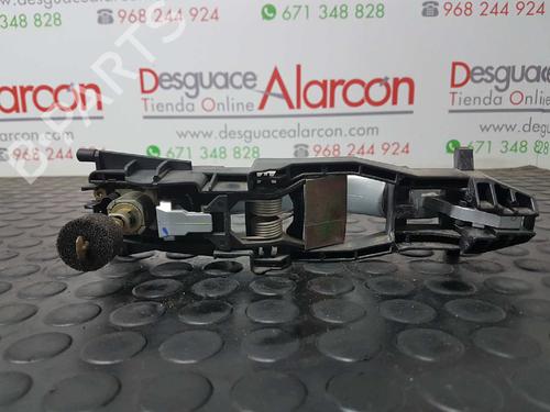 Klamka zewnętrzna drzwi przednich lewych MERCEDES-BENZ C-CLASS Coupe (CL203) C 220 CDI (203.708) | BP2739342C128 