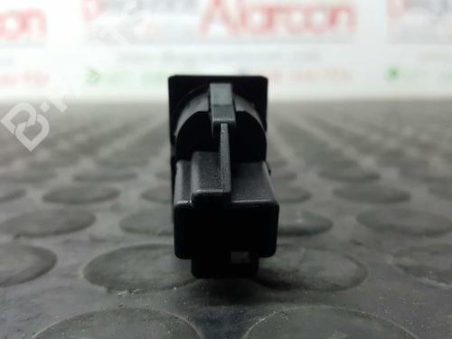 Right rear window switch FORD MONDEO III Saloon (B4Y) 1.8 16V | BP2772855I28 