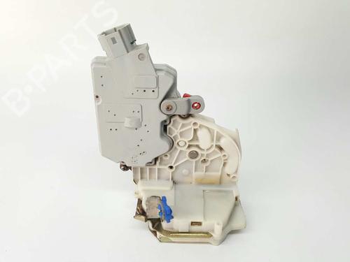 Used Rear left lock NISSAN PRIMERA (P11) 2.0 TD (90 hp) 2805358