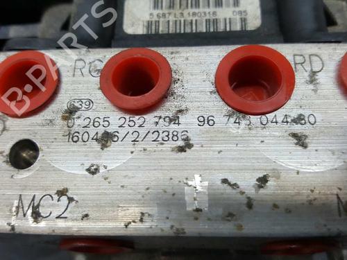 ABS pump CITROËN C5 III Break (RW_) 2.0 HDi 150 / BlueHDi 150 (RWRHEJ, RWRHE8) | BP2782694M43
