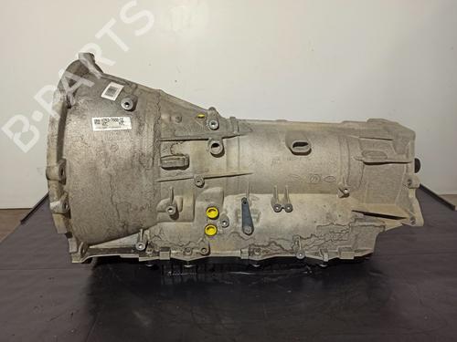 gearbox-land-rover-range-rover-velar-l560-2017-34445367 main image