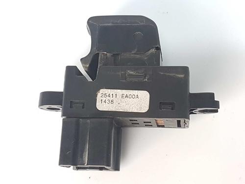 Used Right front window switch NISSAN PATHFINDER III (R51) 2.5 dCi (174 hp) 3330290