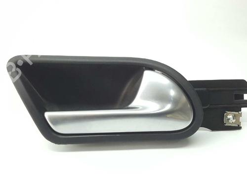 Used Front right interior door handle VW GOLF V (1K1) 1.6 (102 hp) 3284462