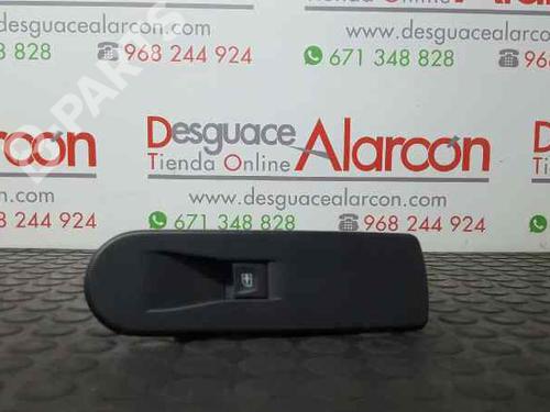 Used Right front window switch RENAULT CLIO IV (BH_) 1.5 dCi 75 (75 hp) 2746842