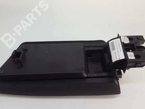 Armrest / Center console RENAULT MEGANE IV Hatchback (B9A/M/N_) 1.5 dCi 110 (B9A3) | BP7153659I20 