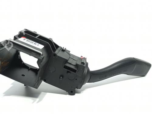 Steering column stalk AUDI A8 D3 (4E2, 4E8) 3.2 FSI | BP13937532I23