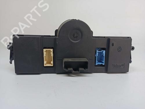 Climate control RENAULT SCÉNIC II (JM0/1_) 1.9 dCi (JM14) | BP6306209I5 