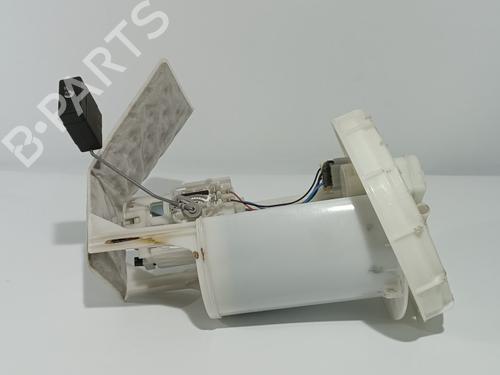 Used Fuel pump TOYOTA YARIS (_P13_) 1.0 (KSP130_, KSP130) (69 hp) 17138259