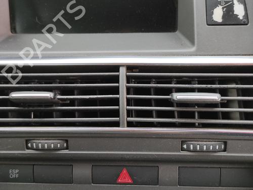 air-vent-audi-a6-c6-4f2-30-tdi-quattro-2004-2005-2006-2007-2008-2009-2010-2011-13897282 main image