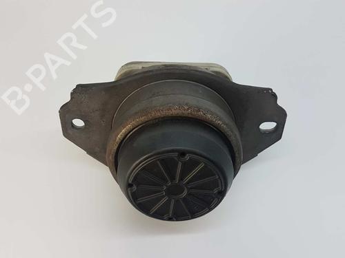 Engine mount LAND ROVER RANGE ROVER SPORT I (L320) 2.7 D 4x4 | BP10265211M89