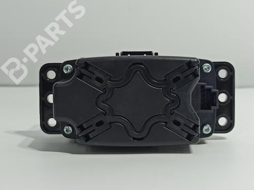 Switch MERCEDES-BENZ B-CLASS Sports Tourer (W246, W242) B 200 CDI (246.201) | BP11389086I30 