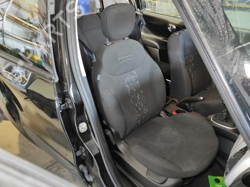 right-front-seat-fiat-500l-351_-352_-2012-16662623 main image