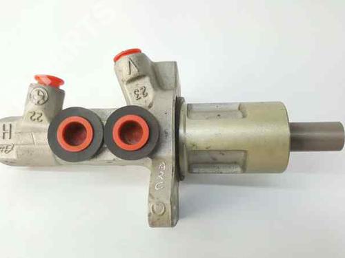 Used Brake master cylinder BMW 1 (E87) 120 d (163 hp) 2736822