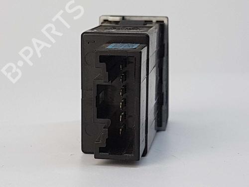 Headlight switch HYUNDAI COUPE II (GK) 1.6 16V | BP14536887I24