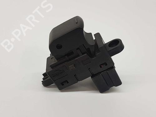 Right front window switch NISSAN QASHQAI I (J10, NJ10) 2.0 dCi | BP7630014I26