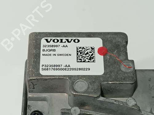 Camera VOLVO V90 II Cross Country (236) D4 AWD | BP16662816E14