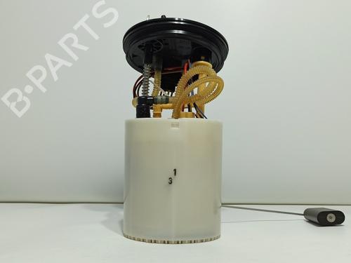 Used Fuel pump AUDI A3 Sportback (8VA, 8VF) 1.6 TDI (110 hp) 15098482