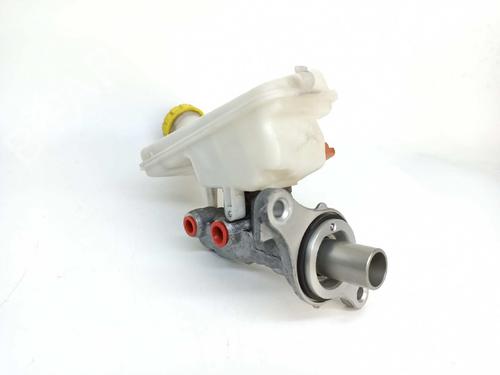 Used Brake master cylinder CITROËN C4 CACTUS 1.2 VTi 82 (82 hp) 8681346