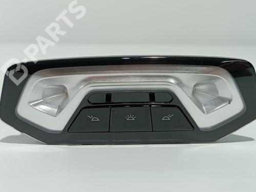 Luz interior BMW 1 (F40) 118 d (150 hp) 11496157