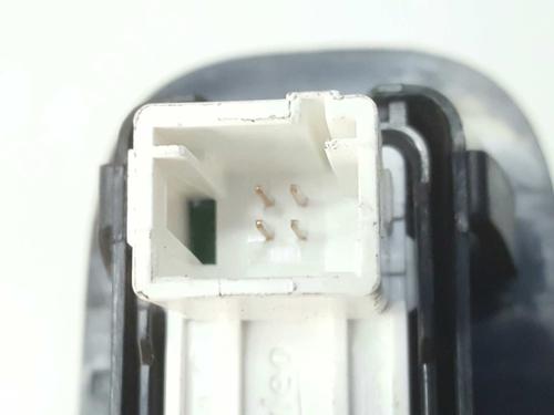 Right rear window switch PEUGEOT 208 I (CA_, CC_) 1.5 BlueHDI 100 | BP11529013I28