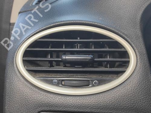 air-vent-ford-focus-ii-da_-hcp-dp-2004-2005-2006-2007-2008-2009-2010-2011-2012-2013-35979998 main image