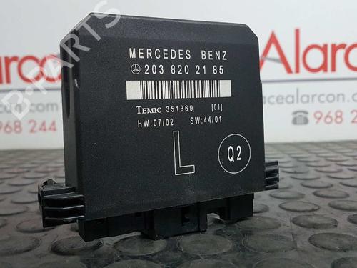 Dør styreenhet MERCEDES-BENZ C-CLASS (W203) C 270 CDI (203.016) (170 hp) 2739155