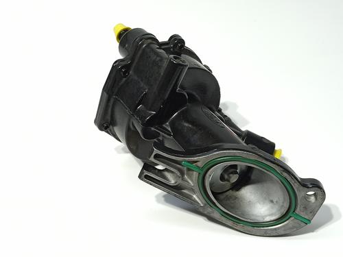 Used Vacuum pump FORD FOCUS I (DAW, DBW) 1.8 TDCi (100 hp) 30333715