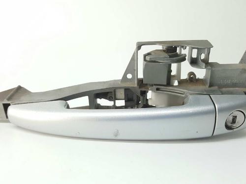 Używane Klamka zewnętrzna drzwi przednich lewych CITROËN C3 II (SC_) 1.4 HDi 70 (SC8HZC, SC8HR0, SC8HP4) (68 hp) 3332260