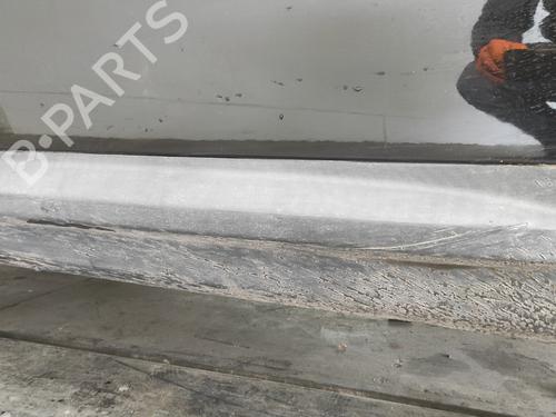 Right front door LAND ROVER FREELANDER 2 (L359) 2.2 TD4 4x4 | BP23207932C3