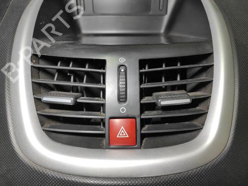 air-vent-peugeot-206-2l_-2m_-2009-2010-2011-2012-2013-34634102 main image